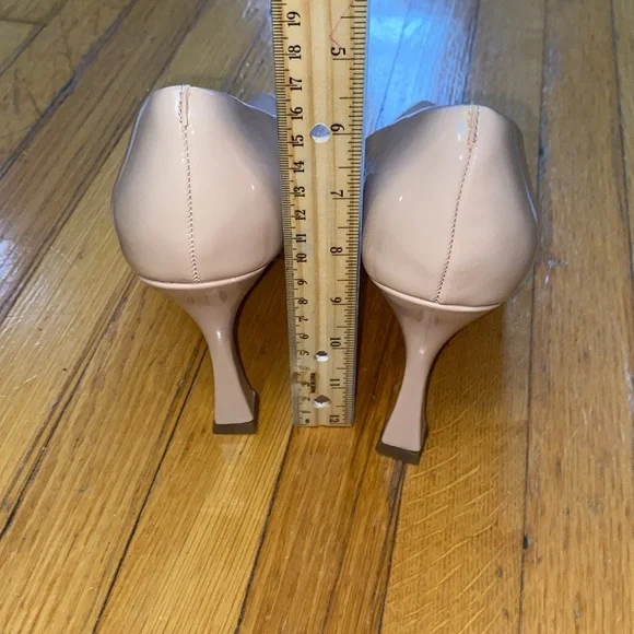 Mix No. 6 Cream /nude Heels Classic Pointed-Toe Pumps - Picture 11 of 16
